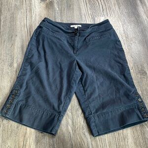 CAbi Women’s Navy Blue Bermuda Shorts, size 6